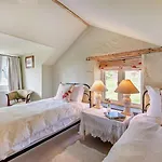 4 Bed In Kendal Oc-sz535 *