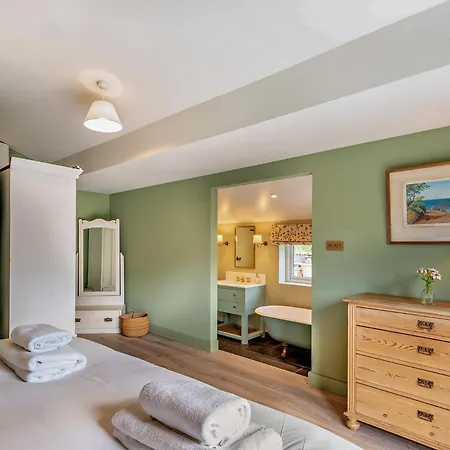 Feriehus 4 Bed In Sz535