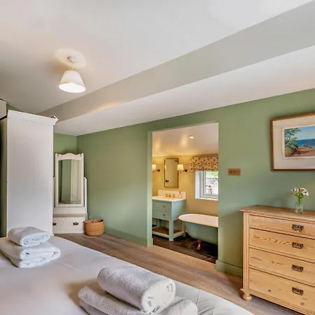 Semesterbostad 4 Bed In Kendal Oc-sz535 *